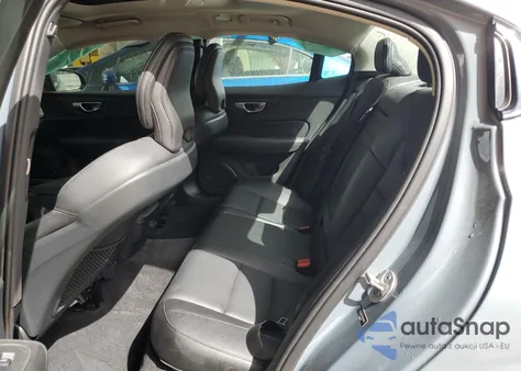 2024 Volvo S60 Core z USA, uszkodzony, nr VIN 7JRL12FK5RG298260